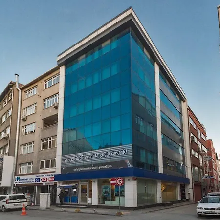 Le Premier House Aparthotel 2*