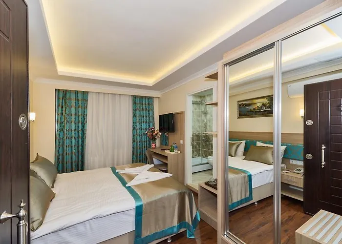 Le Premier House Апарт-отель