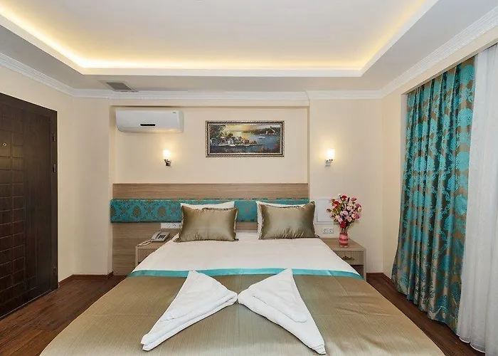 Le Premier House Апарт-отель 2*