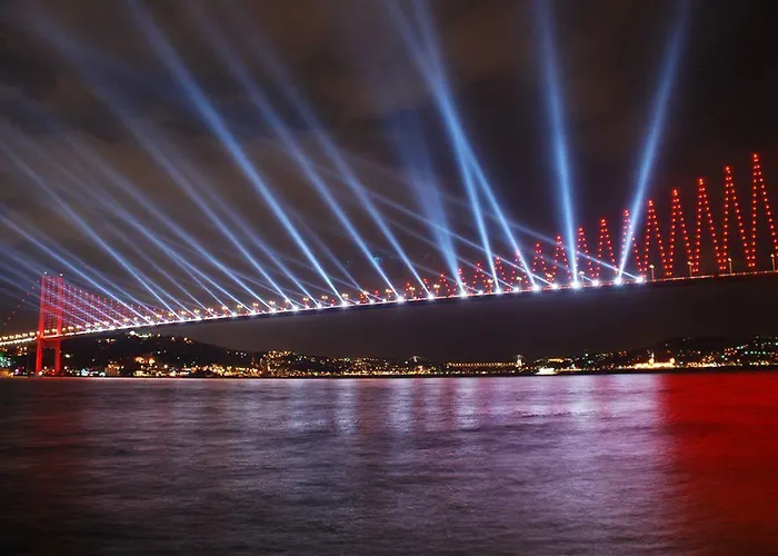 Le Premier House Апарт-отель